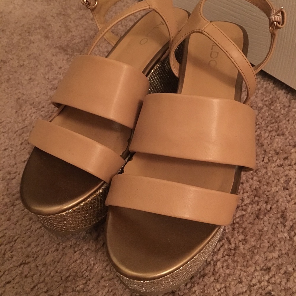 Aldo wedges size 8
